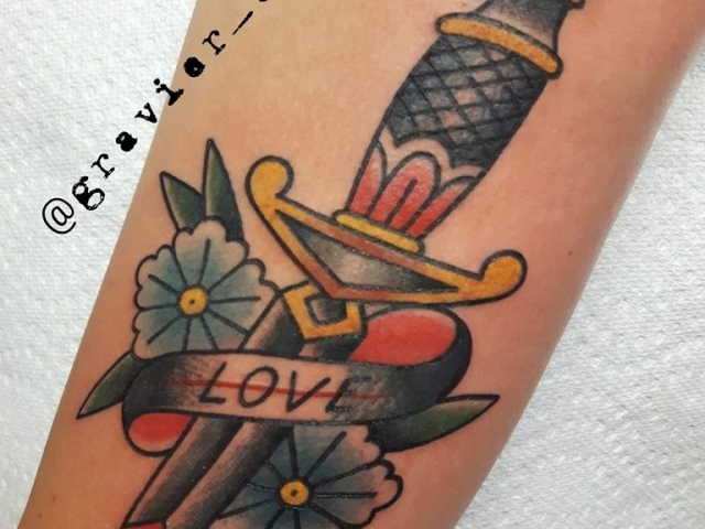 tattoo, studio tentation, tatouage, old school, traditional tattoo, dagger tattoo, color tattoo, old school
